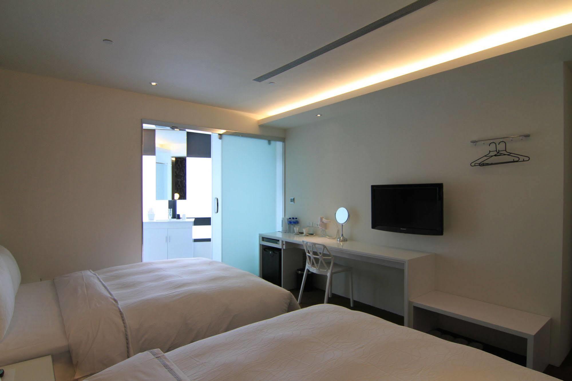 CityInn Hotel Plus - Ximending Branch Taipeh Exterior foto